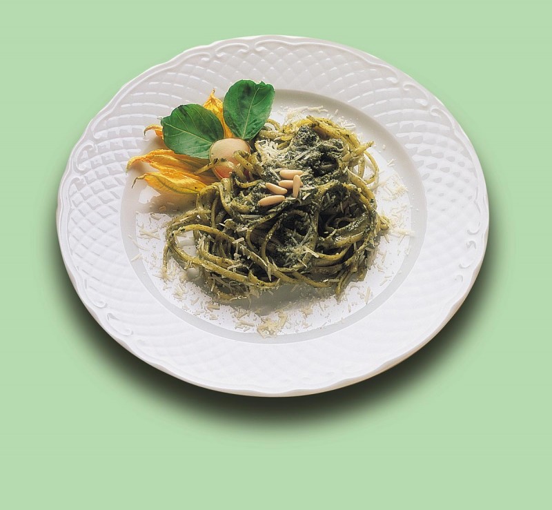 Trenette al pesto e Pecorino Sardo DOP